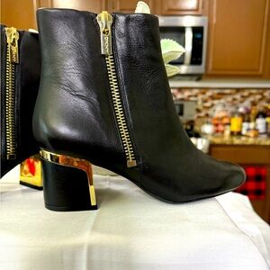 Beautiful Shiny Crosby Ankle Booties by DKNY, (New Without Tag)🔥🔥🔥